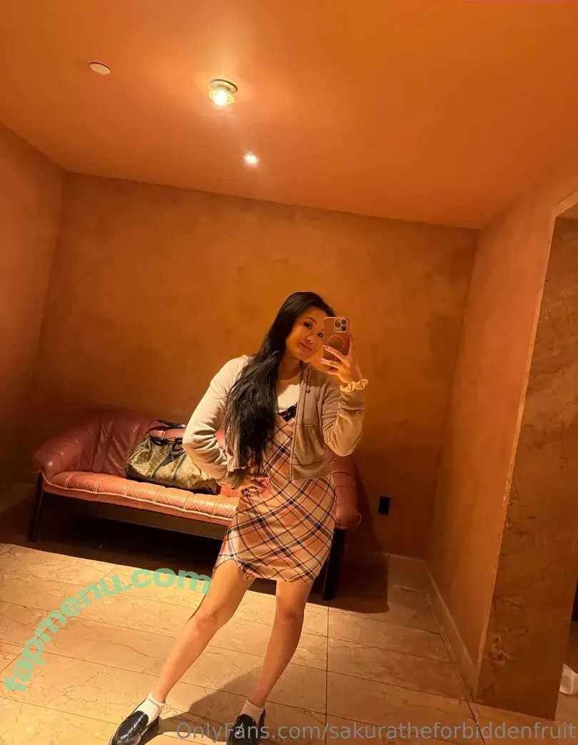 sakuratheforbiddenfruit nude photo #0817 (yourforbiddenlover_ / zlightskin)