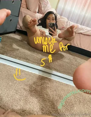 saleelee / saleeleeofficial nude photo #0002
