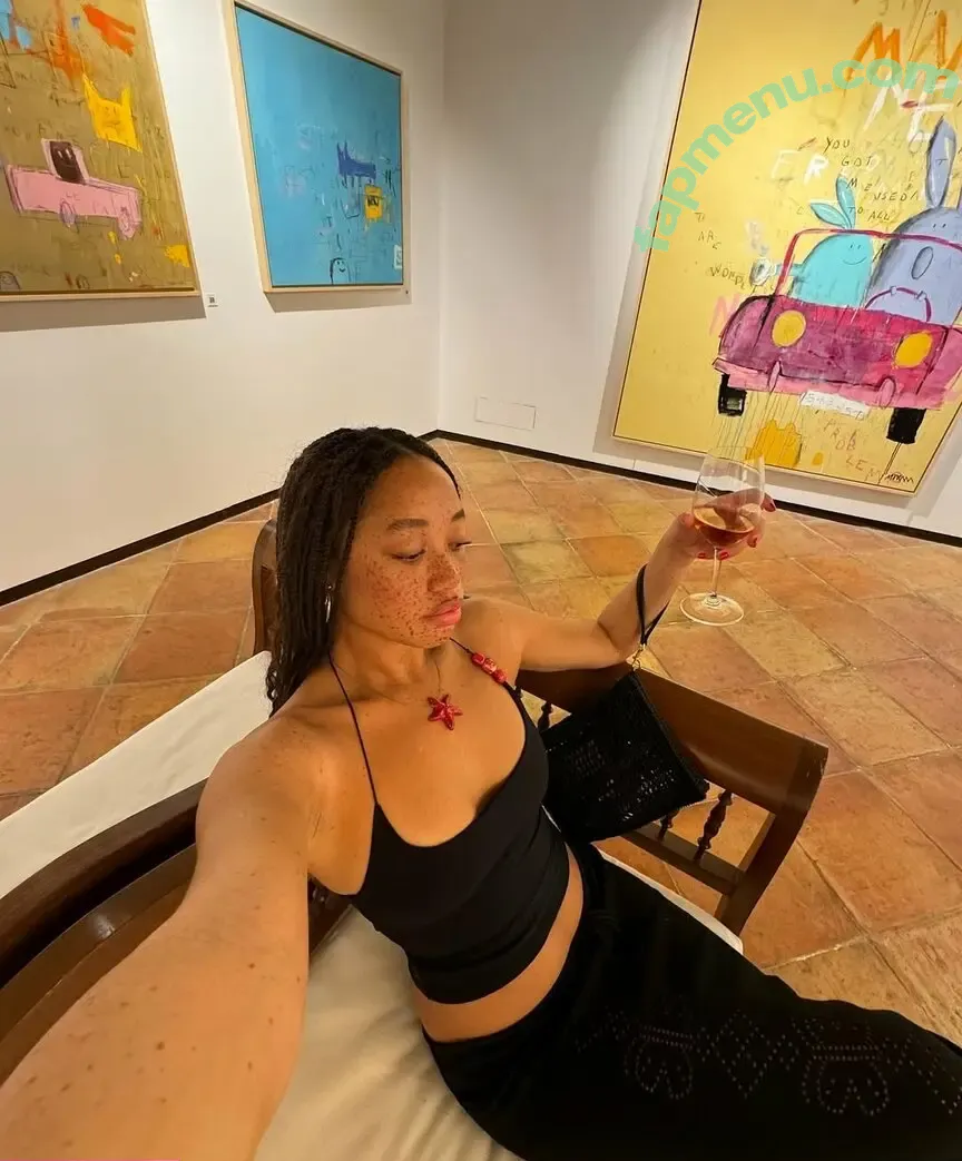 Salem Mitchell nude photo #0006 (nonsalemwitch / salemmitchell)