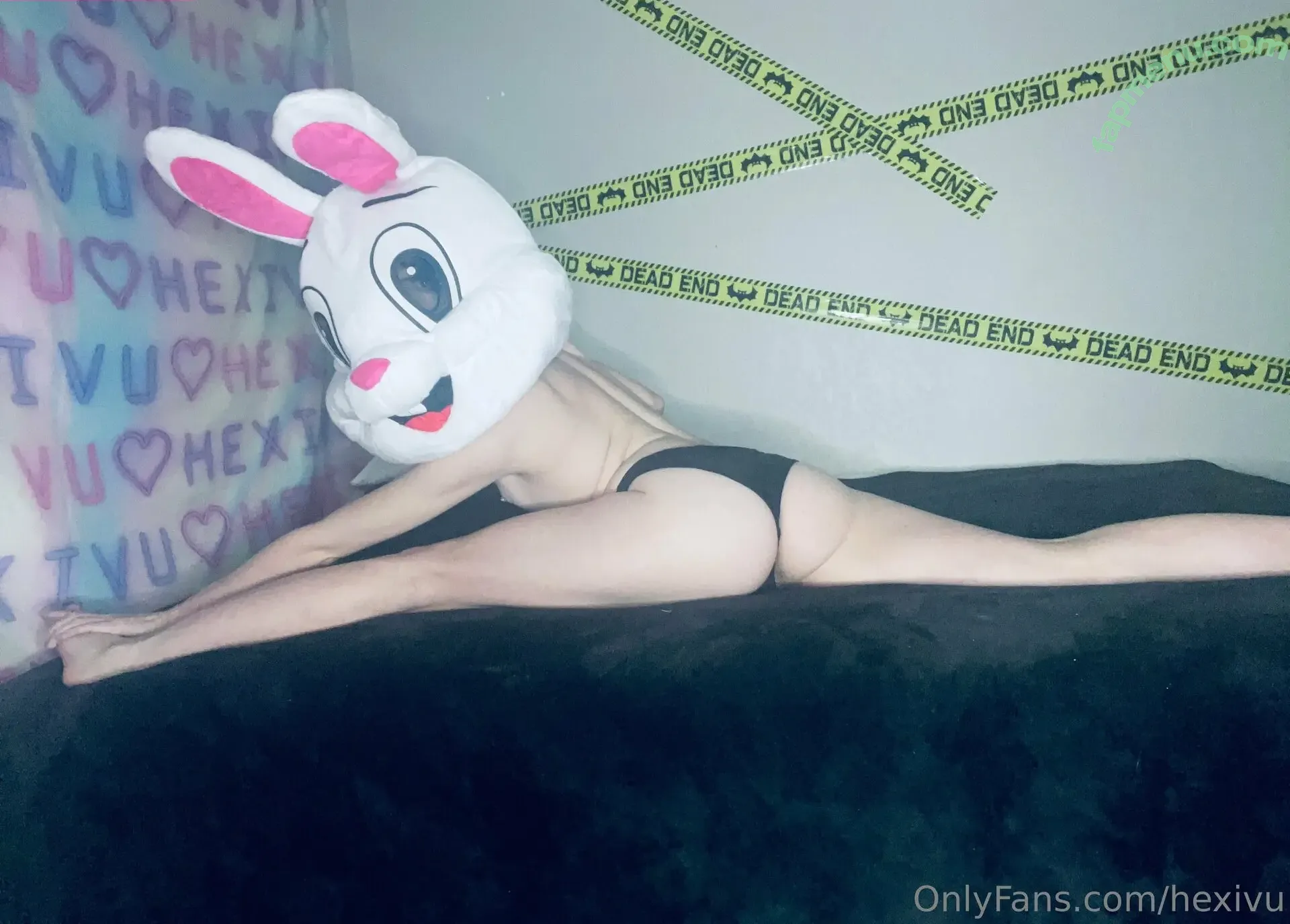 Salemhex nude photo #0013 (Cryptic_cutie)