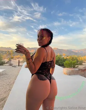  nude photo #0005