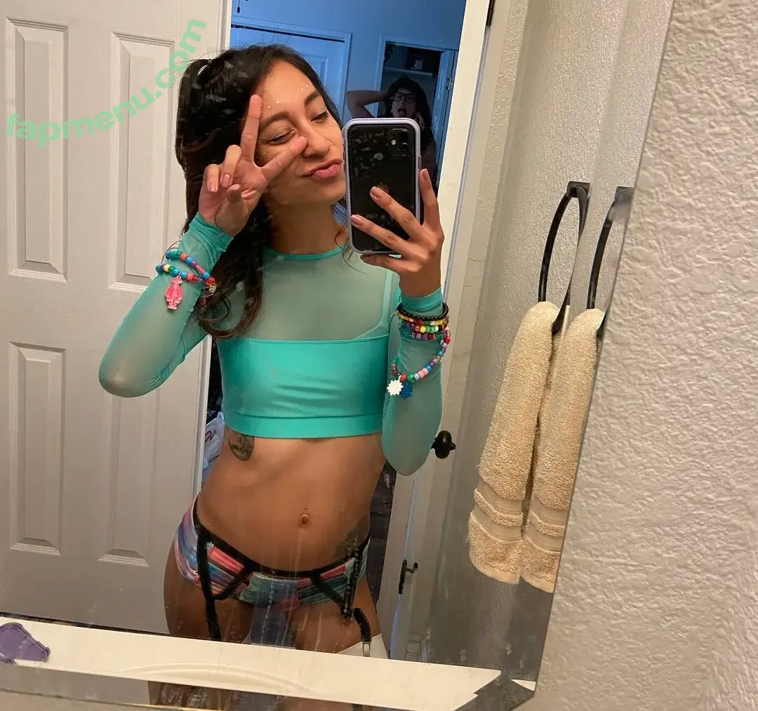 Salina Barajas nude photo #0002 (Final Girlz / Salina Marie Barajas / salina_marie93)