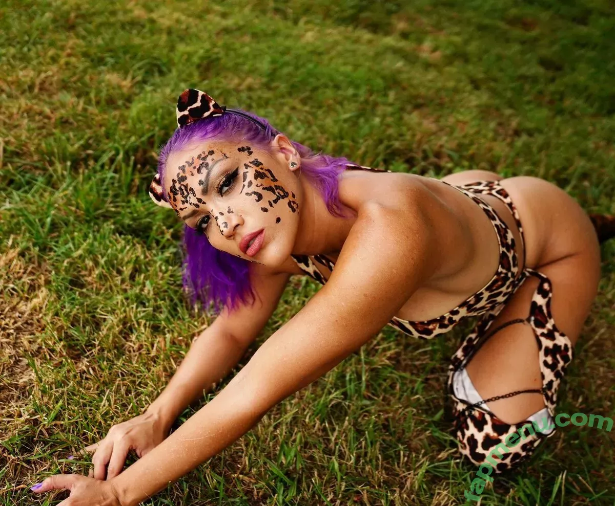 Salina De La Renta nude photo #0022 (notfriends / salinadelarenta)