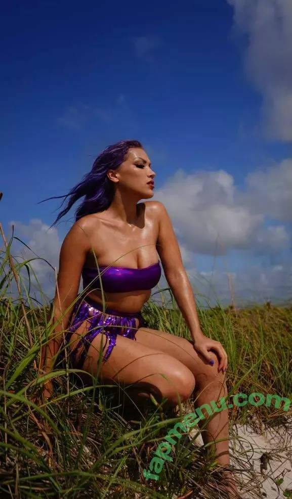 Salina De La Renta nude photo #0042 (notfriends / salinadelarenta)