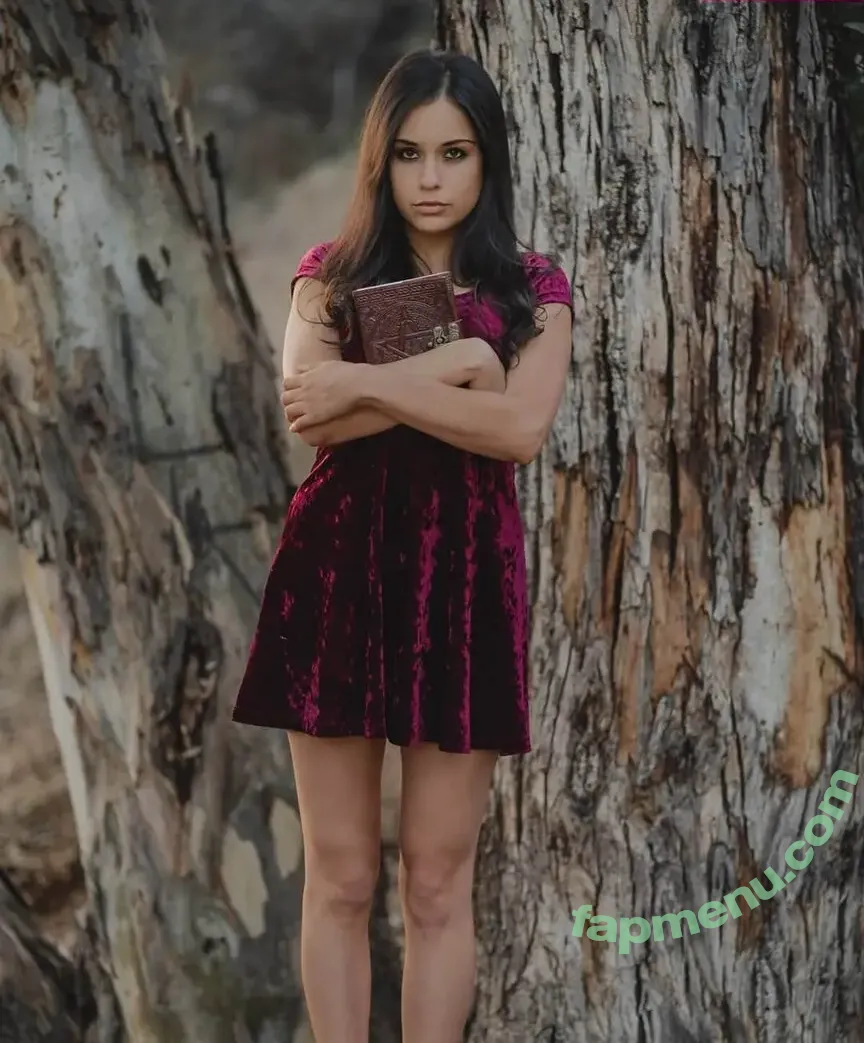 Sally Calle nude photo #0007 (sallys_world_ / u50995272)