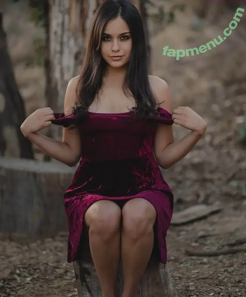 Sally Calle nude photo #0008 (sallys_world_ / u50995272)