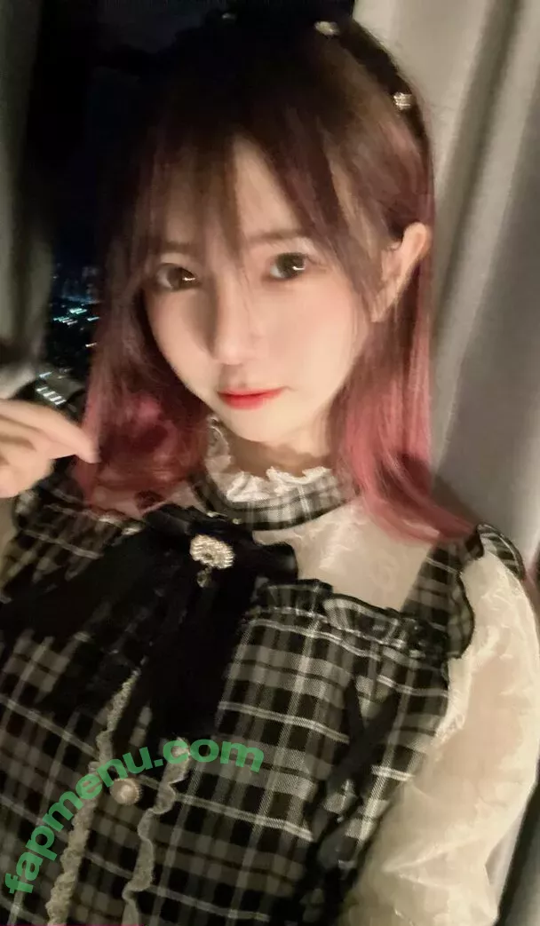 Sally Dorasnow nude photo #1987 (iamdorasnow)