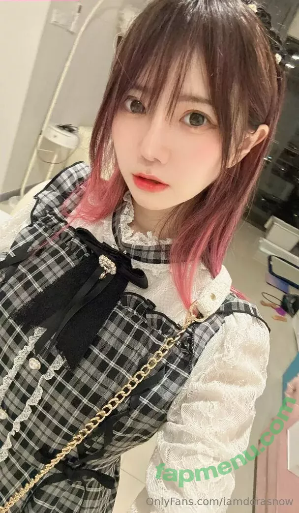 Sally Dorasnow nude photo #1988 (iamdorasnow)