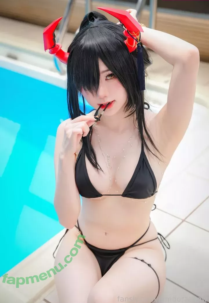 Sally Dorasnow nude photo #2202 (iamdorasnow)