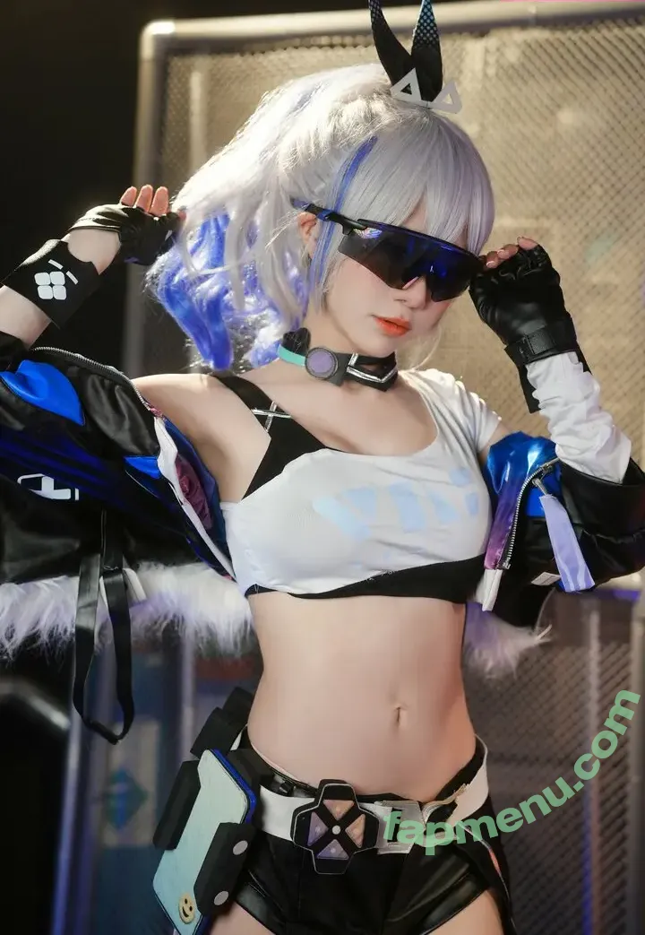 Sally Dorasnow nude photo #2697 (iamdorasnow)