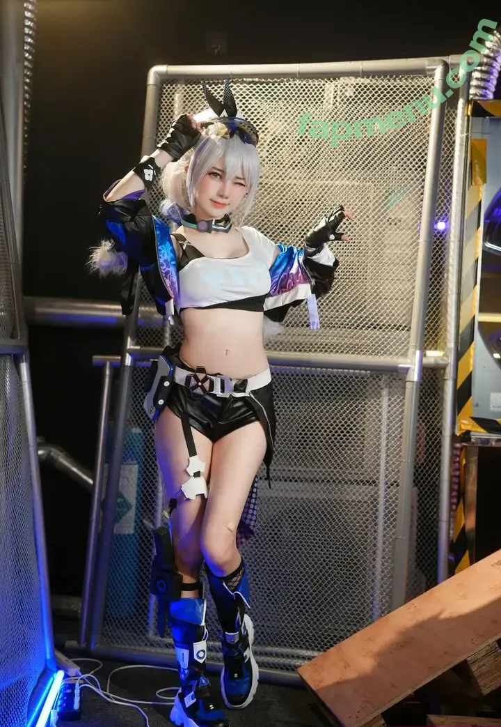 Sally Dorasnow nude photo #2700 (iamdorasnow)