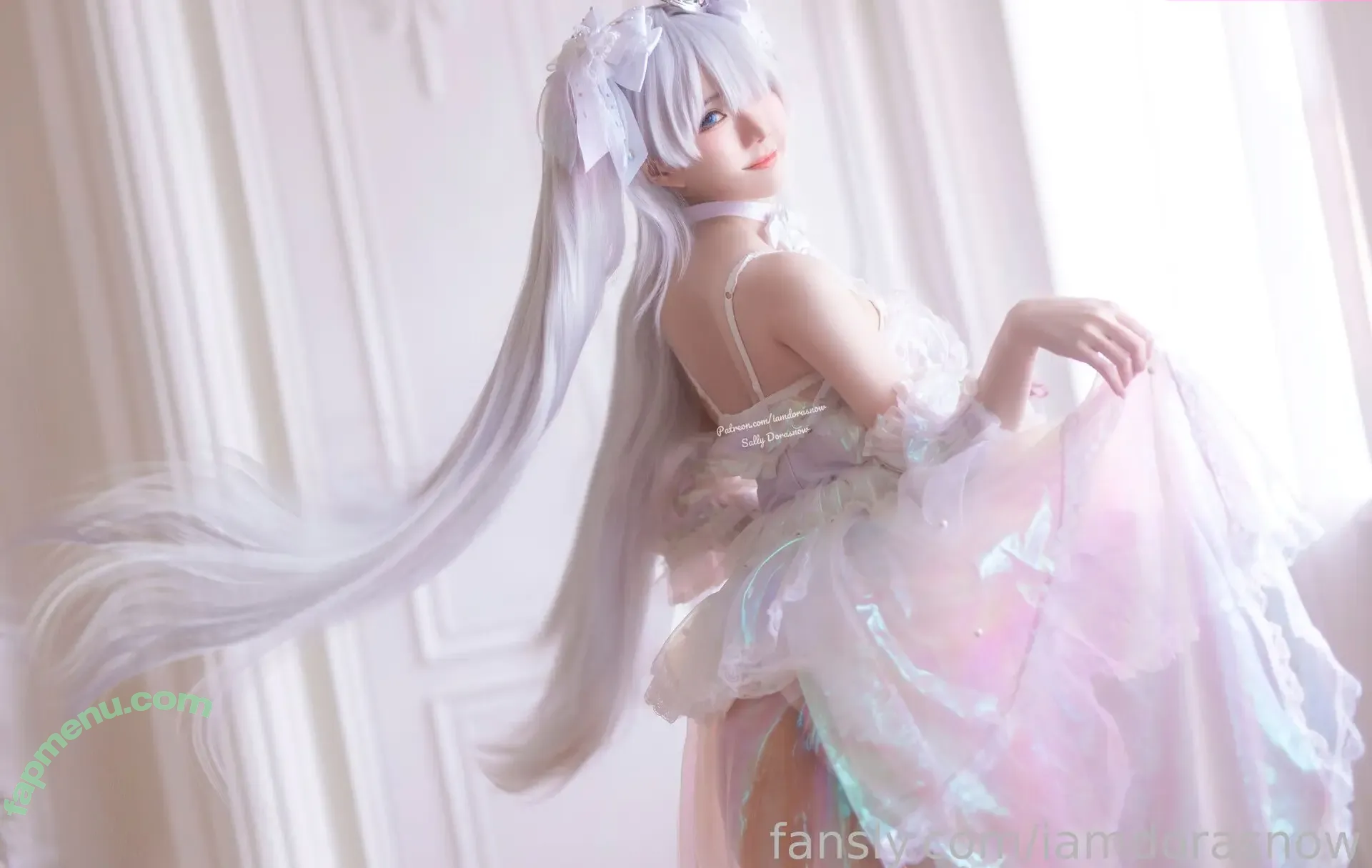 Sally Dorasnow nude photo #2754 (iamdorasnow)