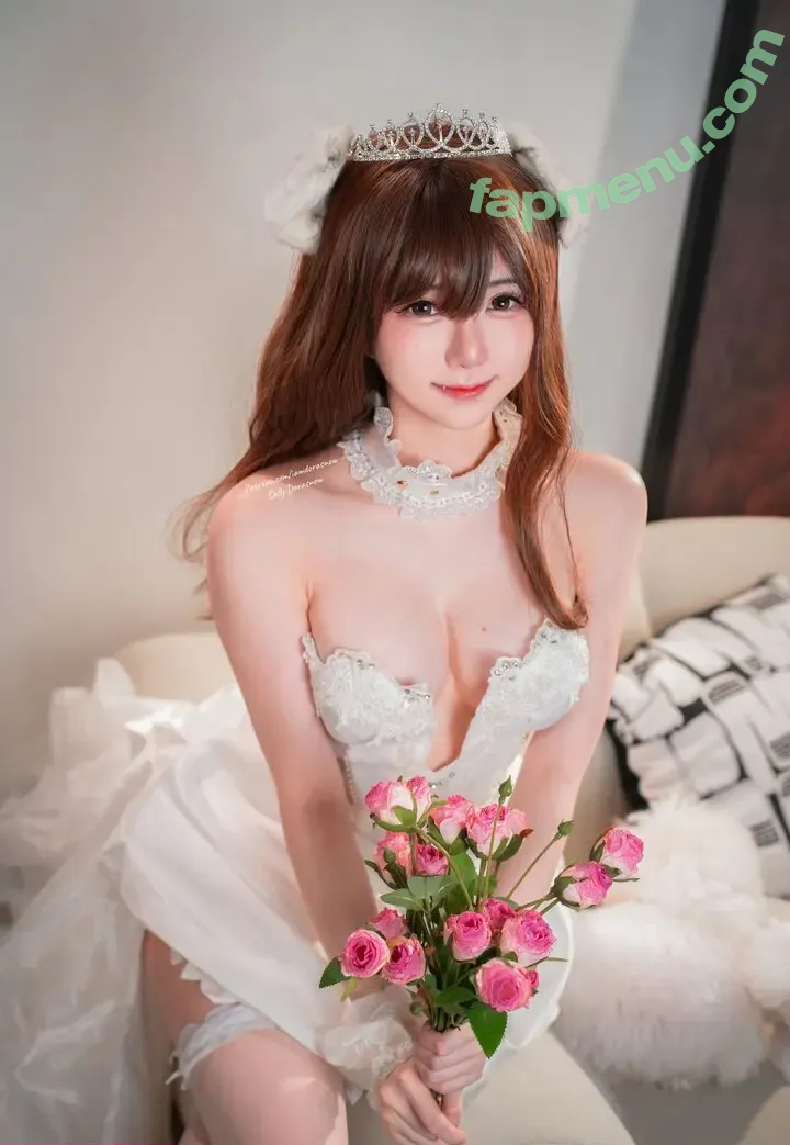 Sally Dorasnow nude photo #3027 (iamdorasnow)