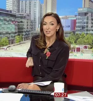 Sally Nugent / sallynugenttv nude photo #0043