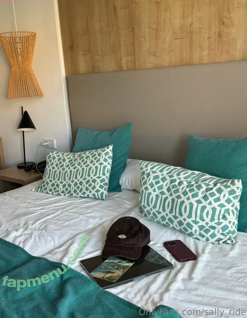 sally-ride nude photo #0093 (angelina.meow / angelina_kitty / sally_ride / sally_ride_es)