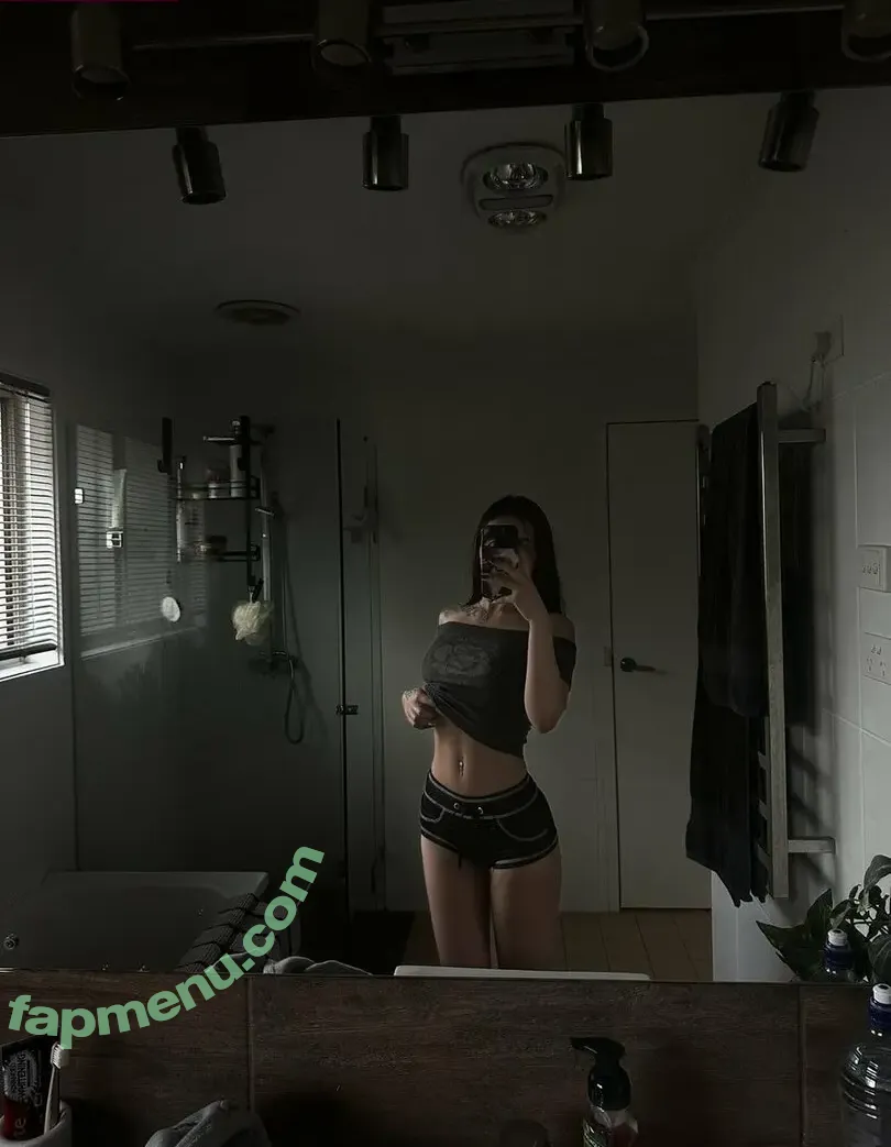 Sally Wilson nude photo #0010 (_sallywilson_)