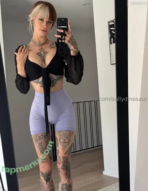 Sallydinosaur nude photo #0037