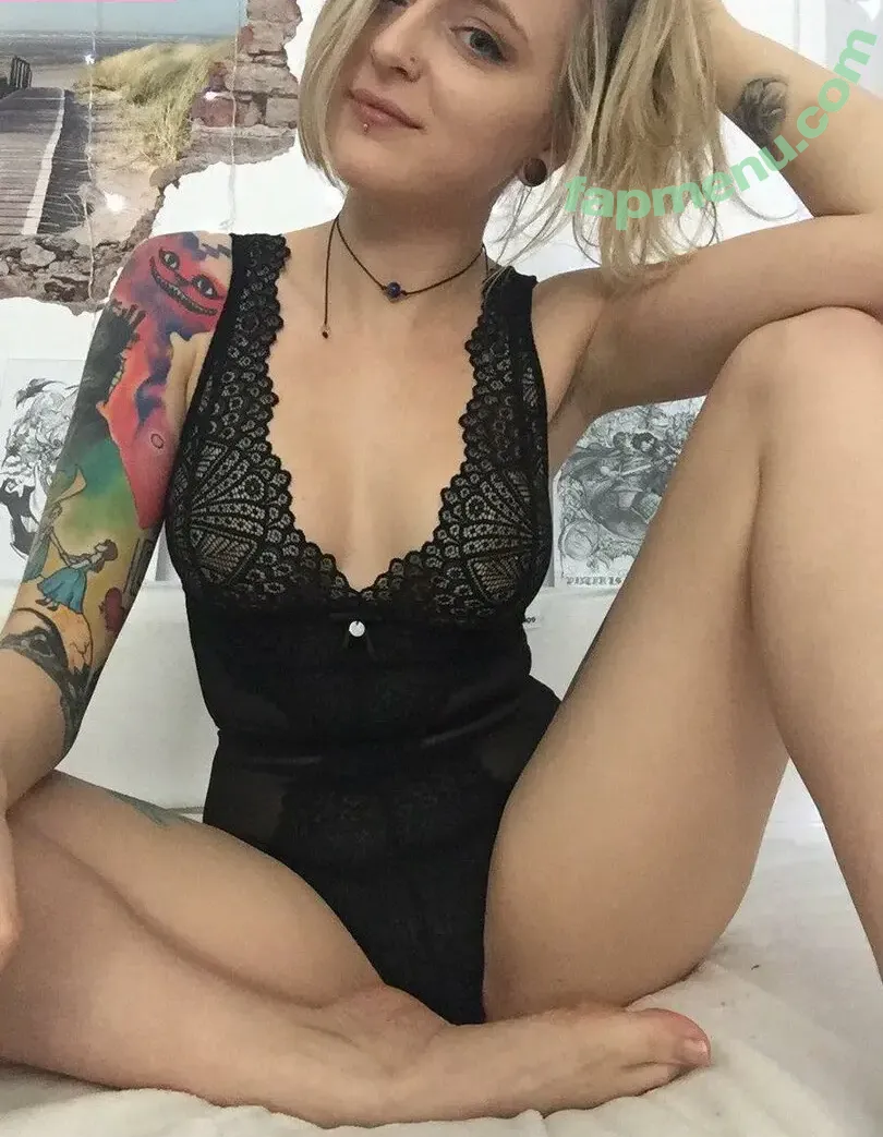 Sallyjanerain nude photo #0248 (sallyjanerain.xo)