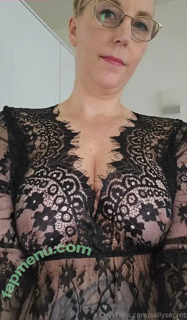 Sallysecret nude photo #0041 (Sally_Secret / sally_moon1)