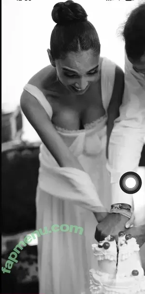 Salma Abu Deif / salmaabudeif nude photo #0026