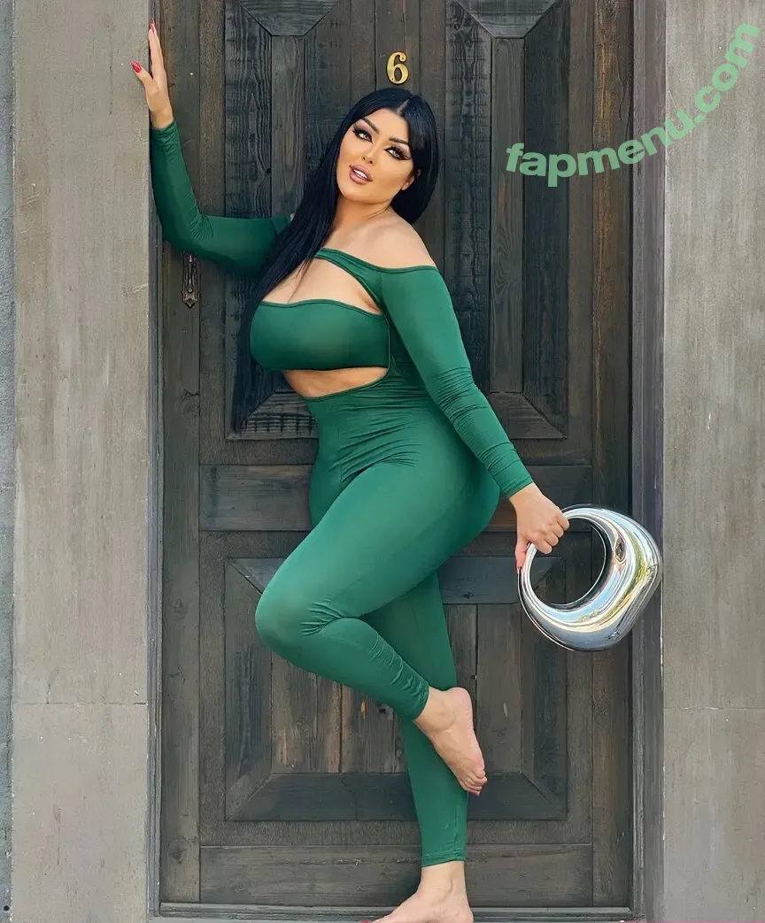 Salma Elshimy nude photo #0007 (salmaelshimy)