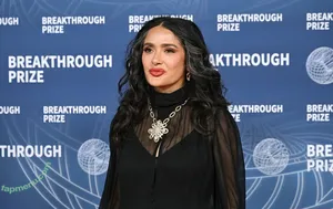 Salma Hayek / salmahayek nude photo #3631