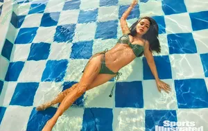 Salma Hayek / salmahayek nude photo #3714
