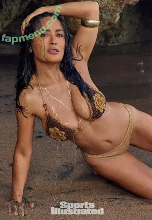 Salma Hayek / salmahayek nude photo #3720