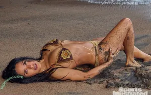 Salma Hayek / salmahayek nude photo #3722