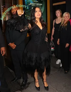 Salma Hayek / salmahayek nude photo #3772
