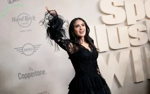 Salma Hayek / salmahayek nude photo #3794