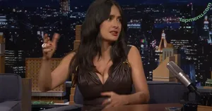 Salma Hayek / salmahayek nude photo #3823
