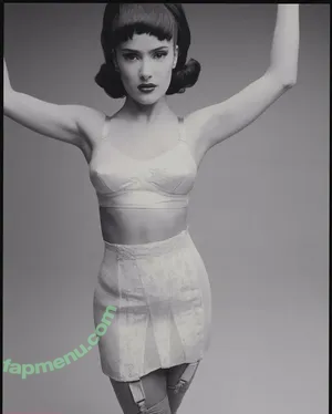 Salma Hayek / salmahayek nude photo #3957