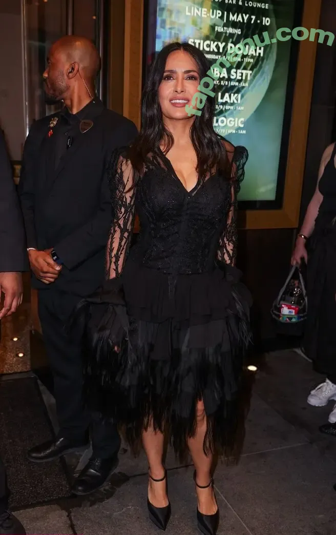 Salma Hayek nude photo #3754 (salmahayek)