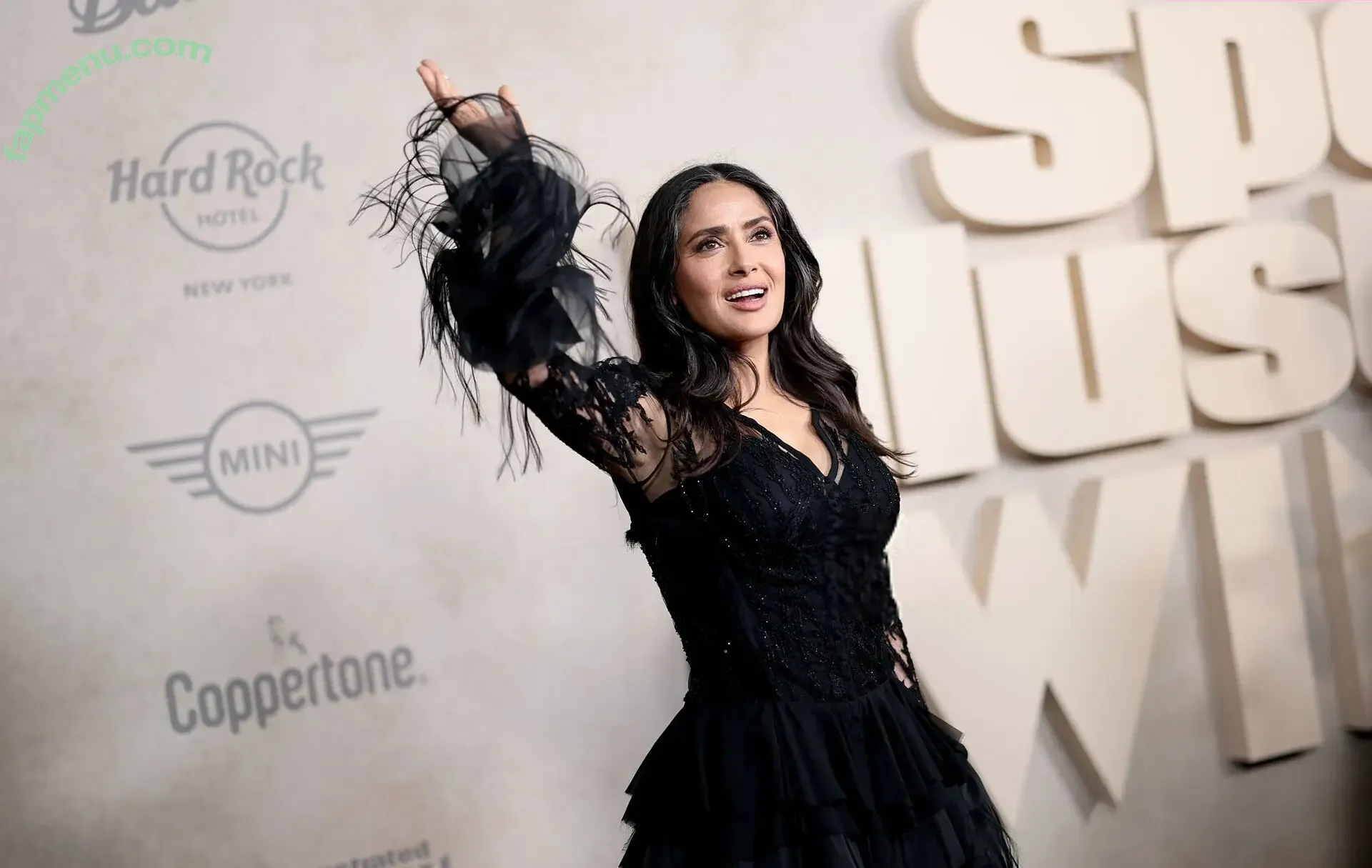 Salma Hayek nude photo #3794 (salmahayek)
