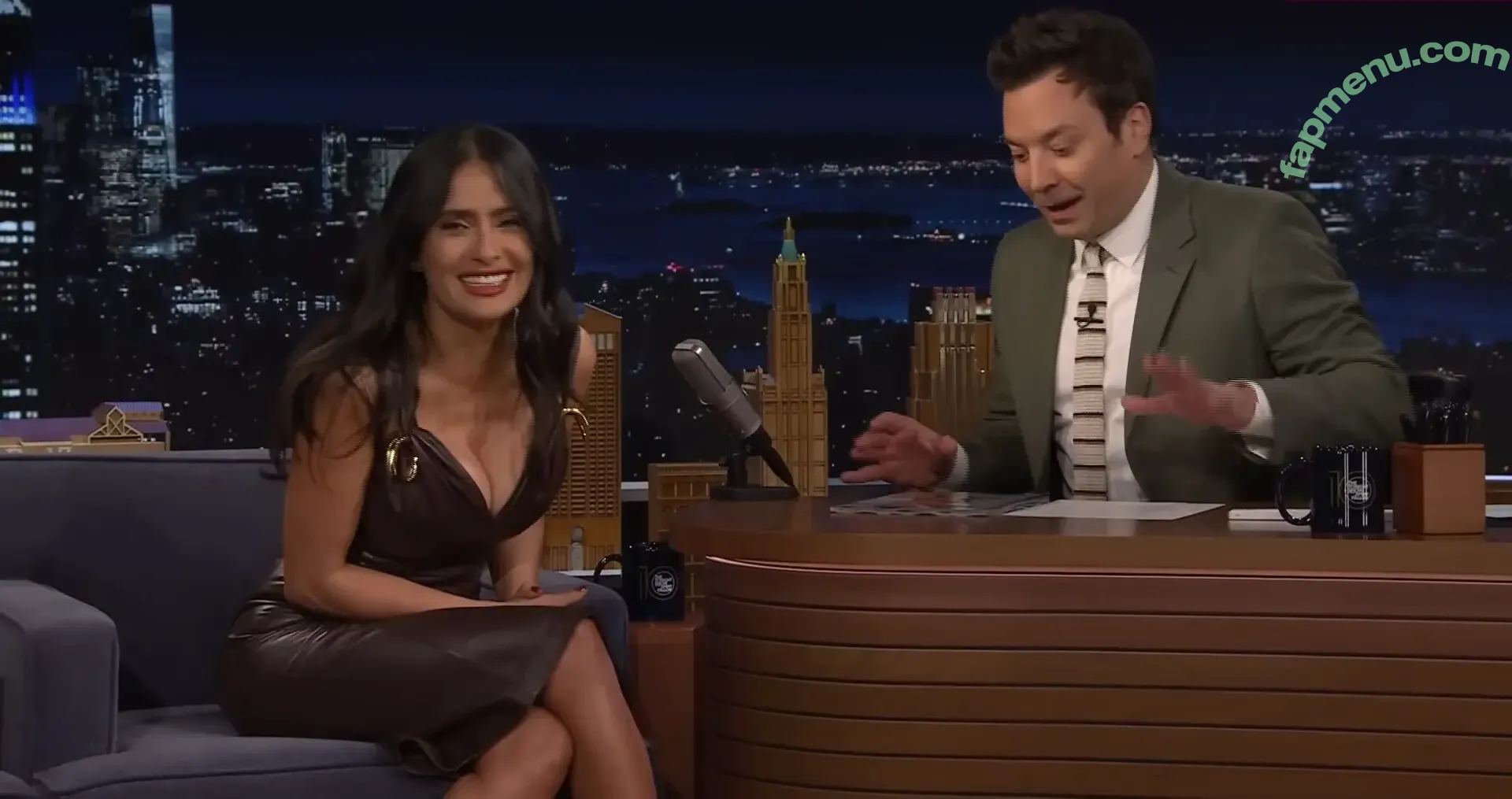 Salma Hayek nude photo #3811 (salmahayek)