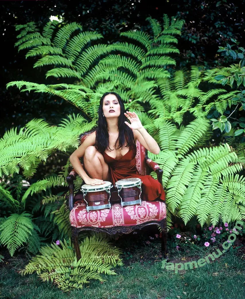 Salma Hayek nude photo #3994 (salmahayek)