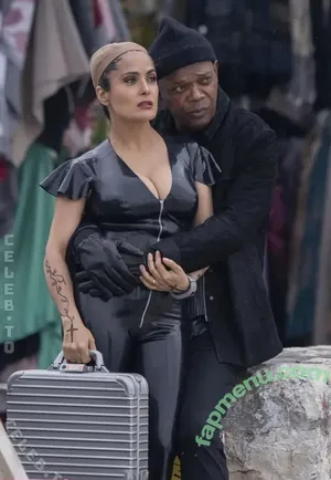 Salma Hayek / salmahayek nude photo #4033