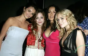 Salma Hayek / salmahayek nude photo #4088