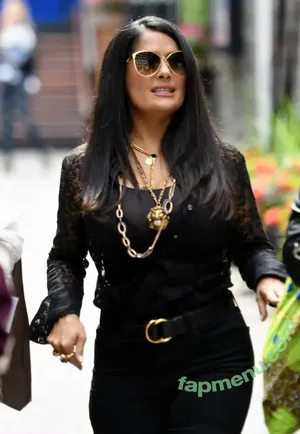 Salma Hayek / salmahayek nude photo #4182