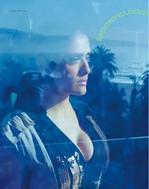 Salma Hayek / salmahayek nude photo #4183
