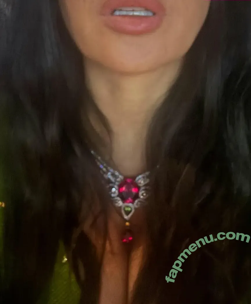 Salma Hayek nude photo #4018 (salmahayek)