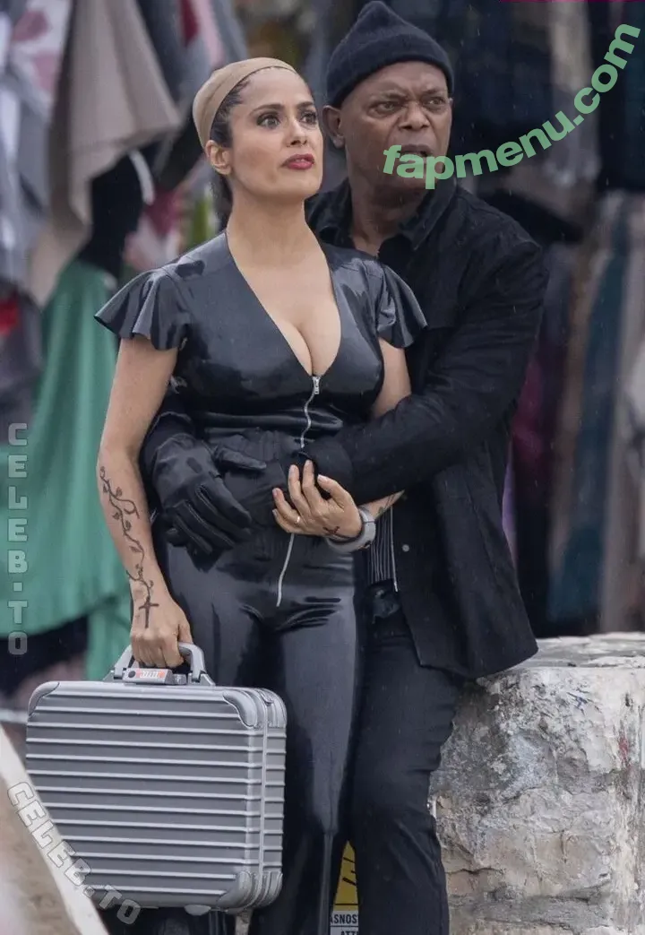 Salma Hayek nude photo #4034 (salmahayek)