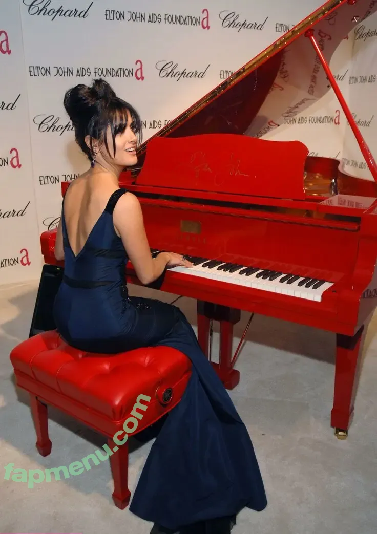 Salma Hayek nude photo #4089 (salmahayek)