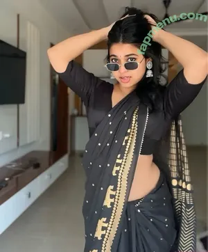 Saloni Singh / Saloniyaapa.7 nude photo #0003
