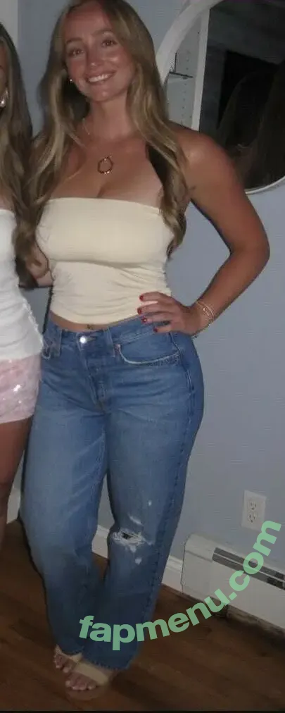 Sam Ahearn nude photo #0112 (samahearn_)