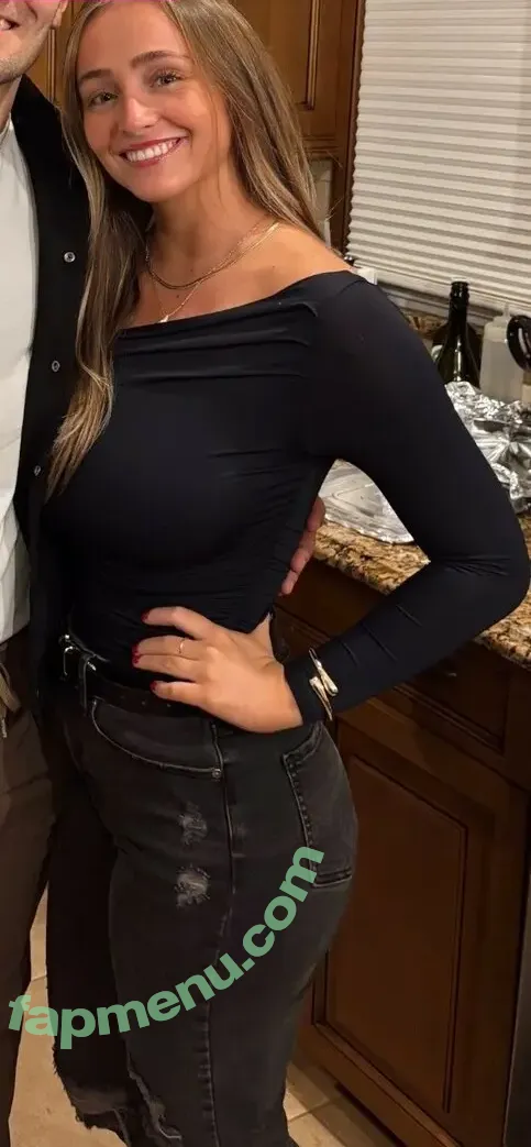 Sam Ahearn nude photo #0115 (samahearn_)