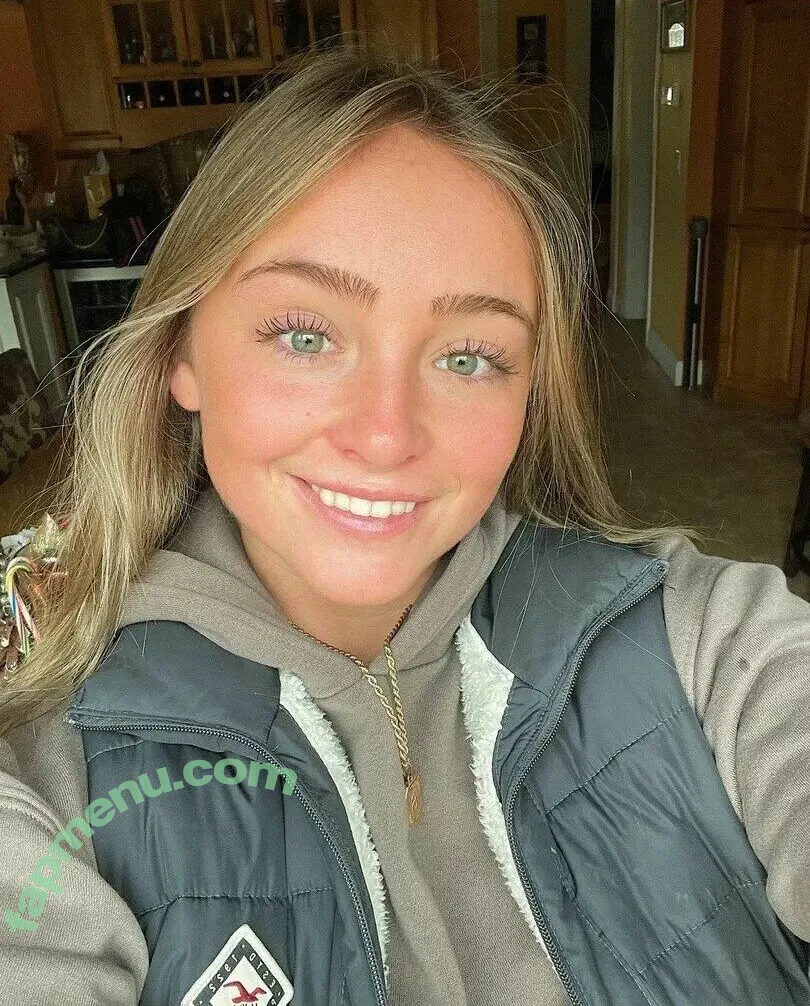 Sam Ahearn nude photo #0185 (samahearn_)