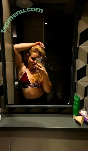  nude photo #0002