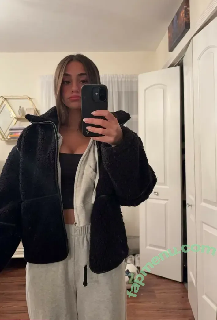 Sam Russo nude photo #0059 (samrusssso / ssamrusso)